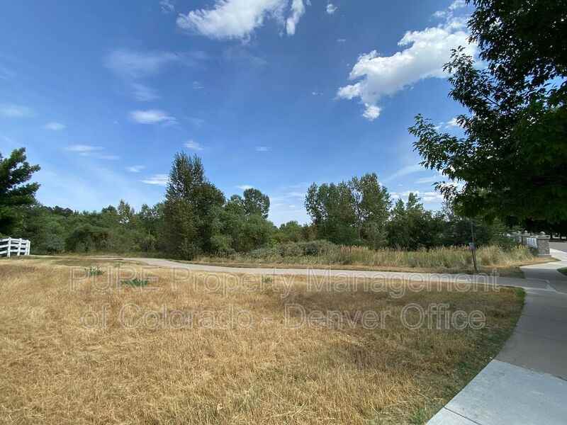 1849 S Harlan Cir - Photo 5 of 25