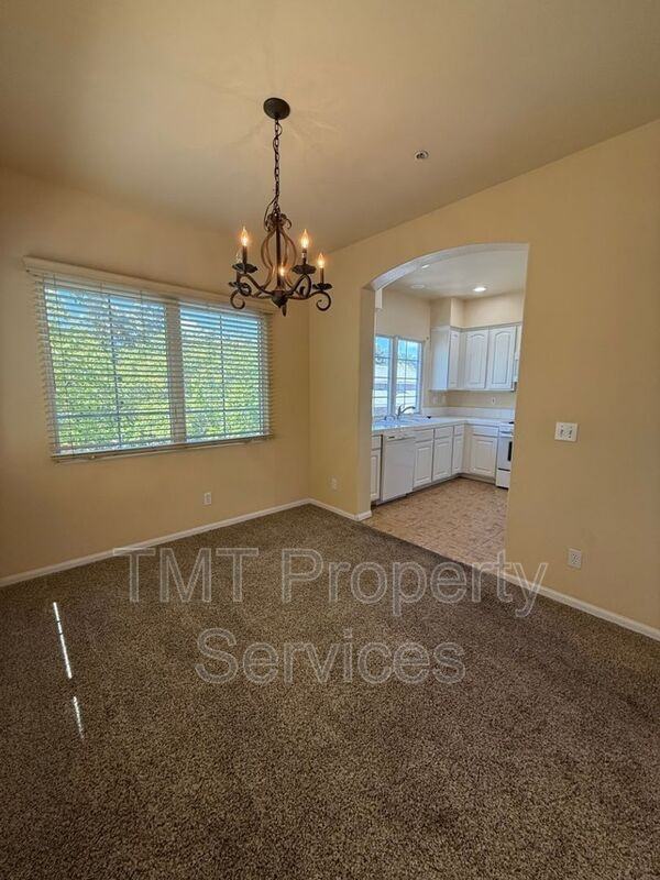 595 Avenue Of The Flags - Photo 6 of 18