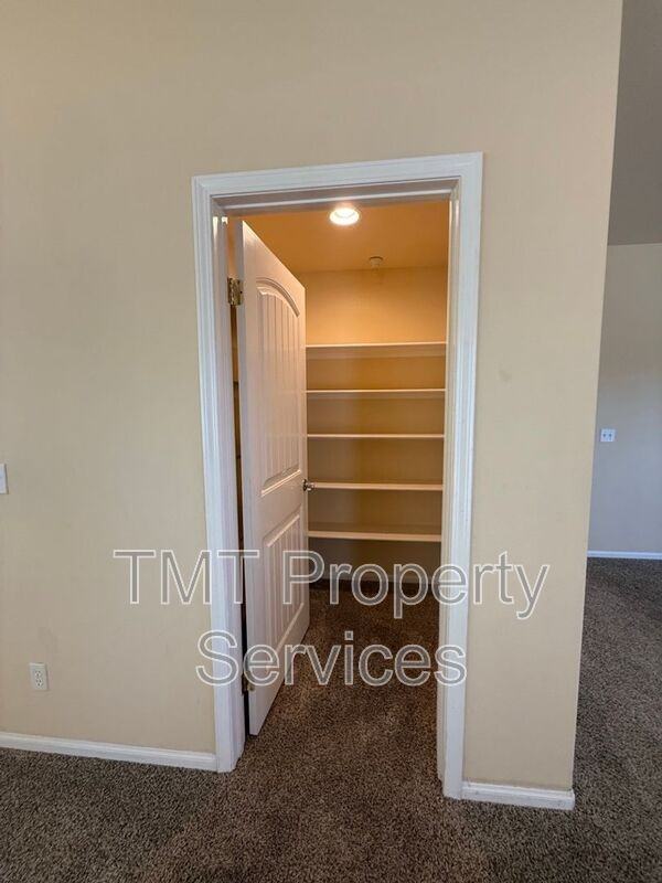 595 Avenue Of The Flags - Photo 7 of 18