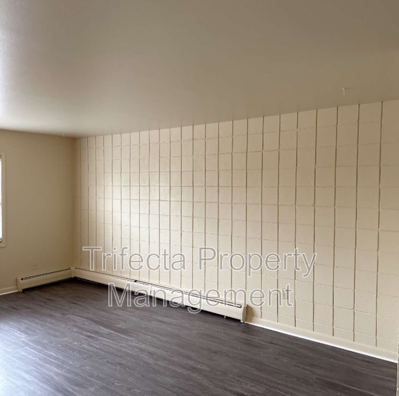 1100 Hays St - Photo 6 of 14