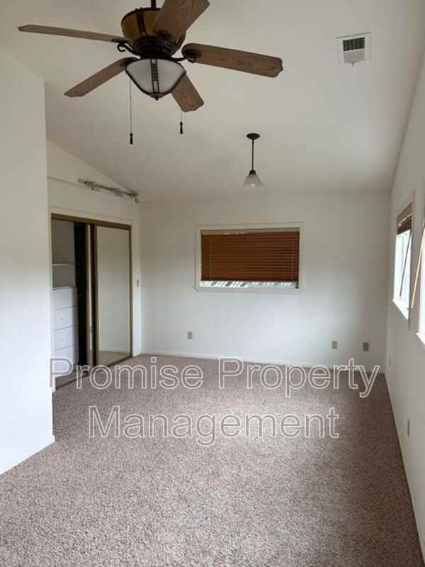 13543 Mountainside Dr - Photo 5 of 11