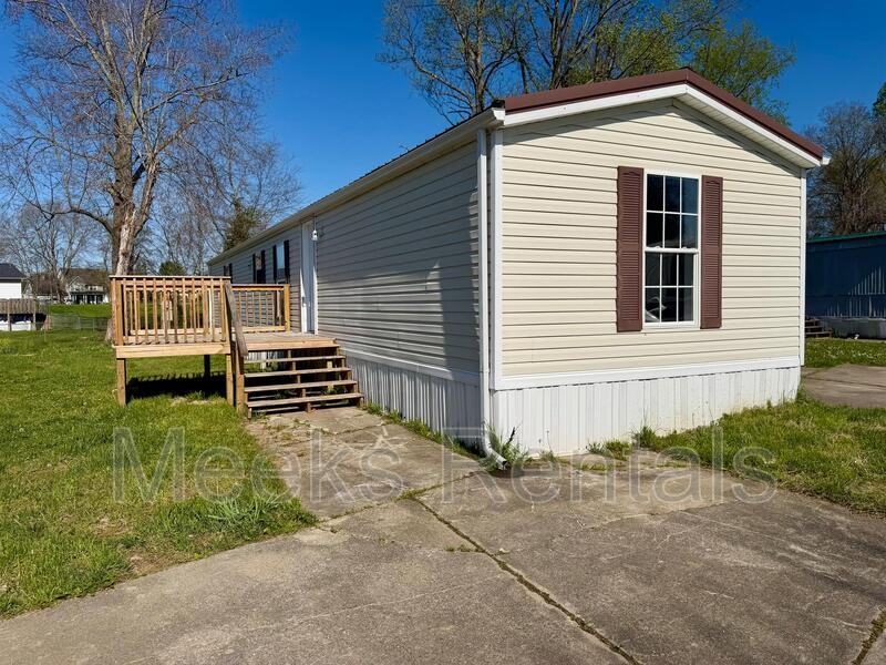 17 Riddle Mobile Home Park