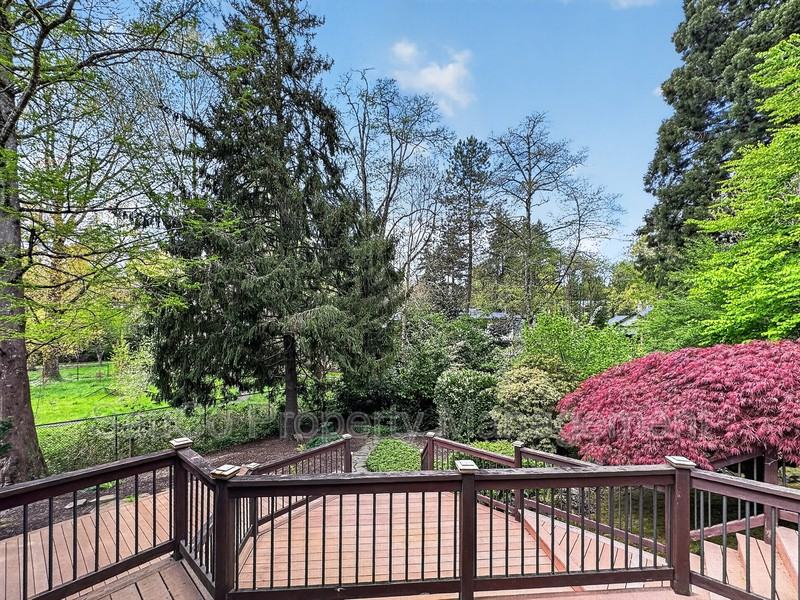 5701 Sw Hamilton St - Photo 2 of 38