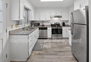 115 S Mendenhall St #C - Photo 1 of 1