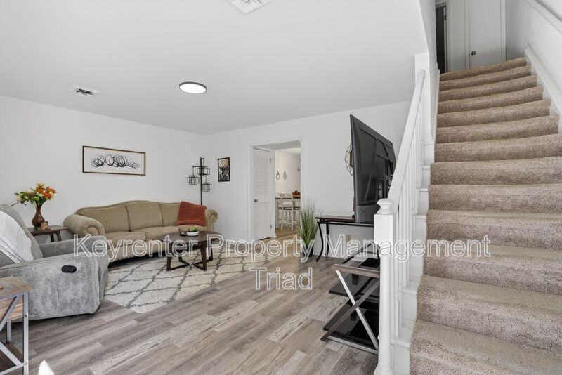 115 S Mendenhall St #D - Photo 6 of 24