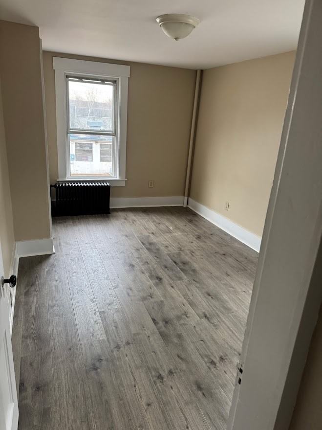 560 Union Ave - Photo 3 of 10
