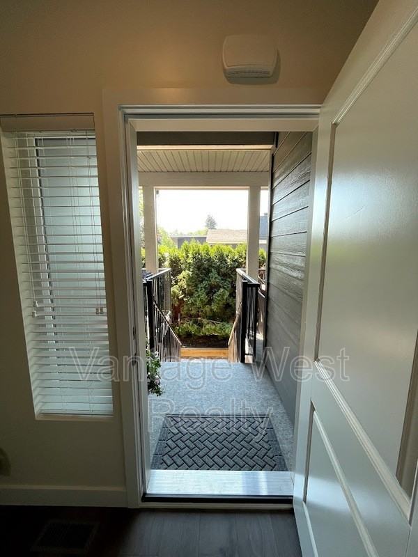 1100 Findlay Rd - Photo 2 of 24