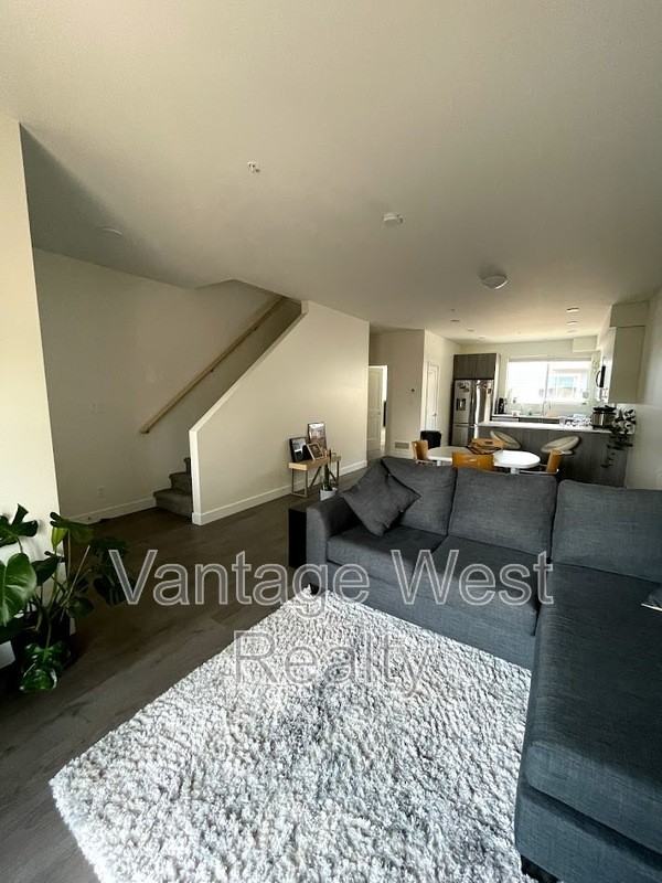 1100 Findlay Rd - Photo 4 of 24