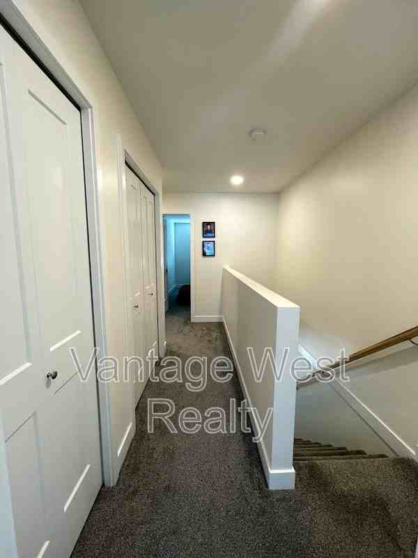 1100 Findlay Rd - Photo 7 of 24