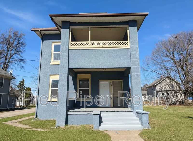 404 E Prospect Ter - Photo 2 of 18