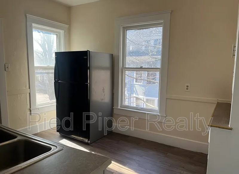 404 E Prospect Ter - Photo 3 of 18