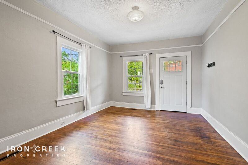 26 Murdock Ave - Photo 4 of 19