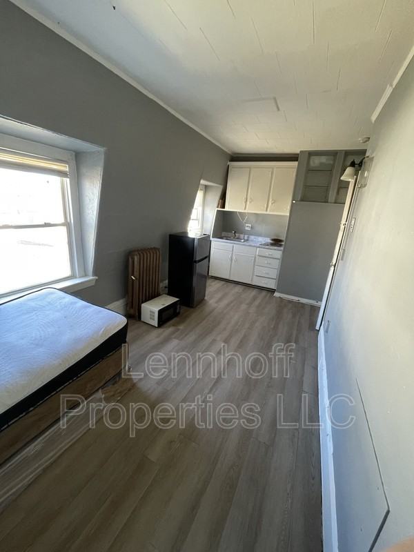 340 Haverhill St - Photo 3 of 8