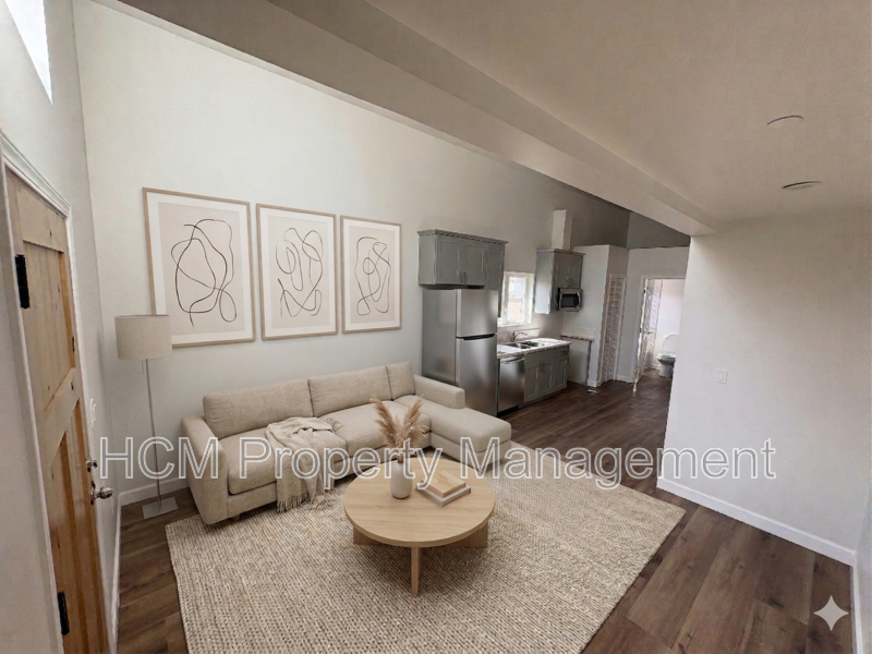 5507 S Manhattan Pl #5509-1-2 - Photo 6 of 14