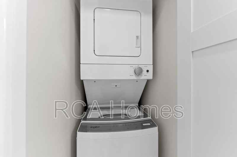 3455 E 26th St - Photo 6 of 9