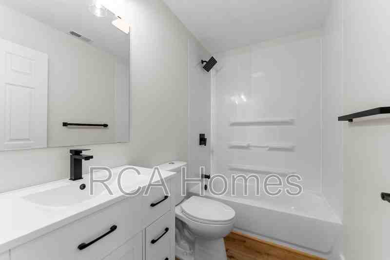 3451 E 26th St - Photo 7 of 13