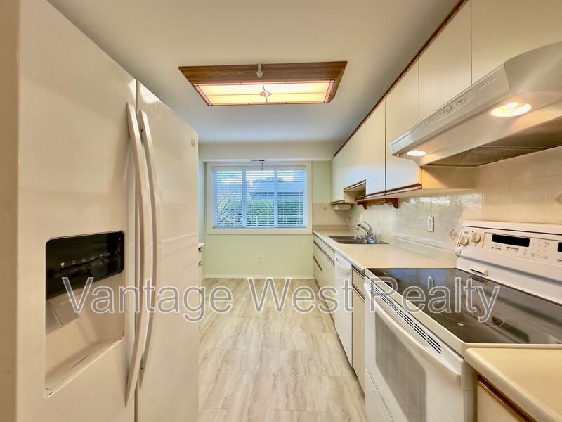 115B - Photo 3 of 32