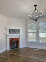 featured image of 1226 Clark St