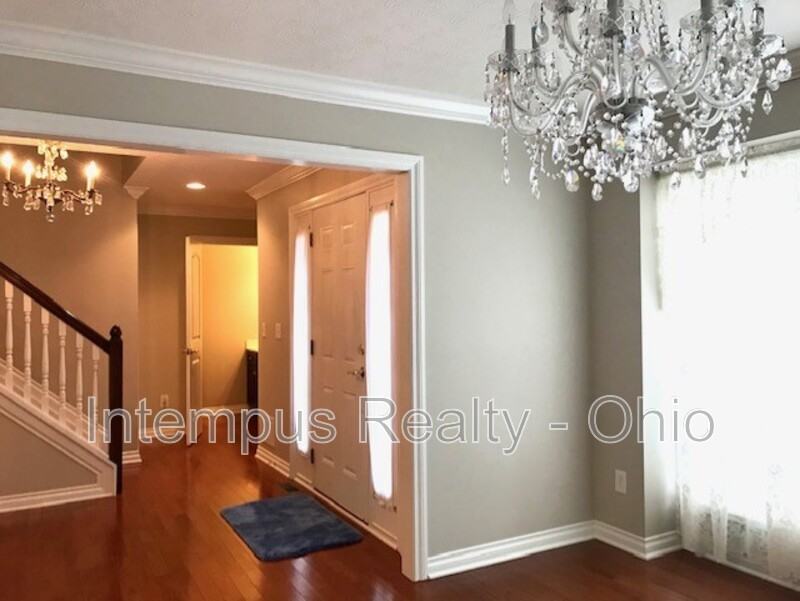 6346 Grassmere Dr - Photo 7 of 50