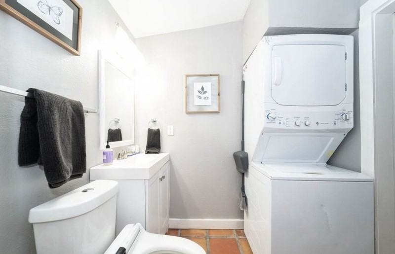 3017 28th St - Photo 5 of 8