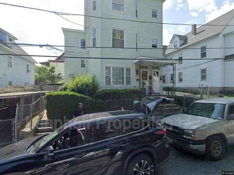 25 Ware St - Photo 2 of 9