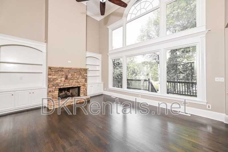 1133 Hopedale Ln - Photo 4 of 25