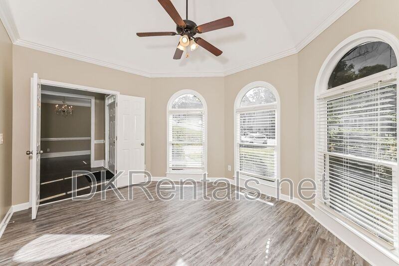 1133 Hopedale Ln - Photo 6 of 25