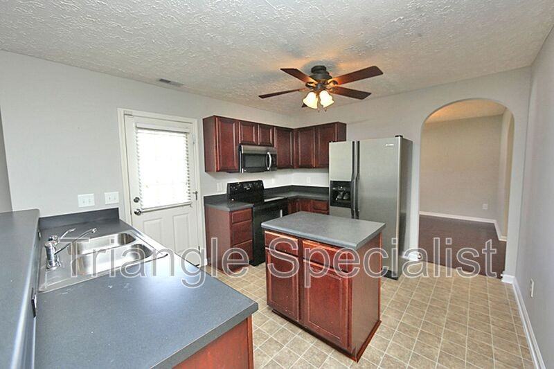 1909 Raj Dr - Photo 4 of 17