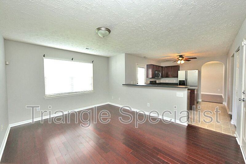 1909 Raj Dr - Photo 5 of 17