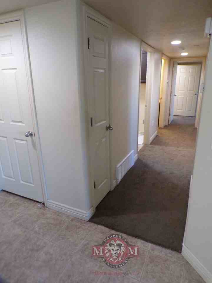 104 E Resaca Dr #E2 - Photo 7 of 31
