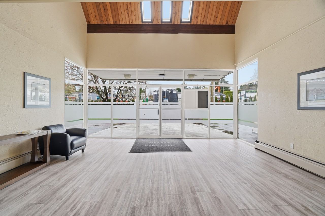 5545 15B Avenue #101 - Photo 3 of 12