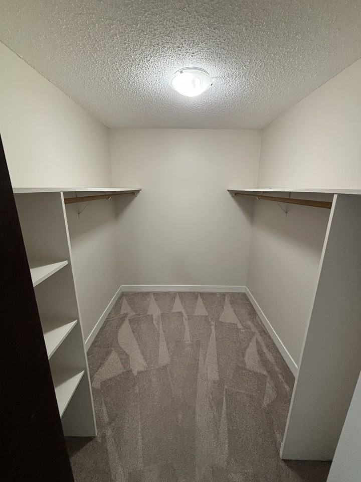 5545 15B Avenue #101 - Photo 7 of 12