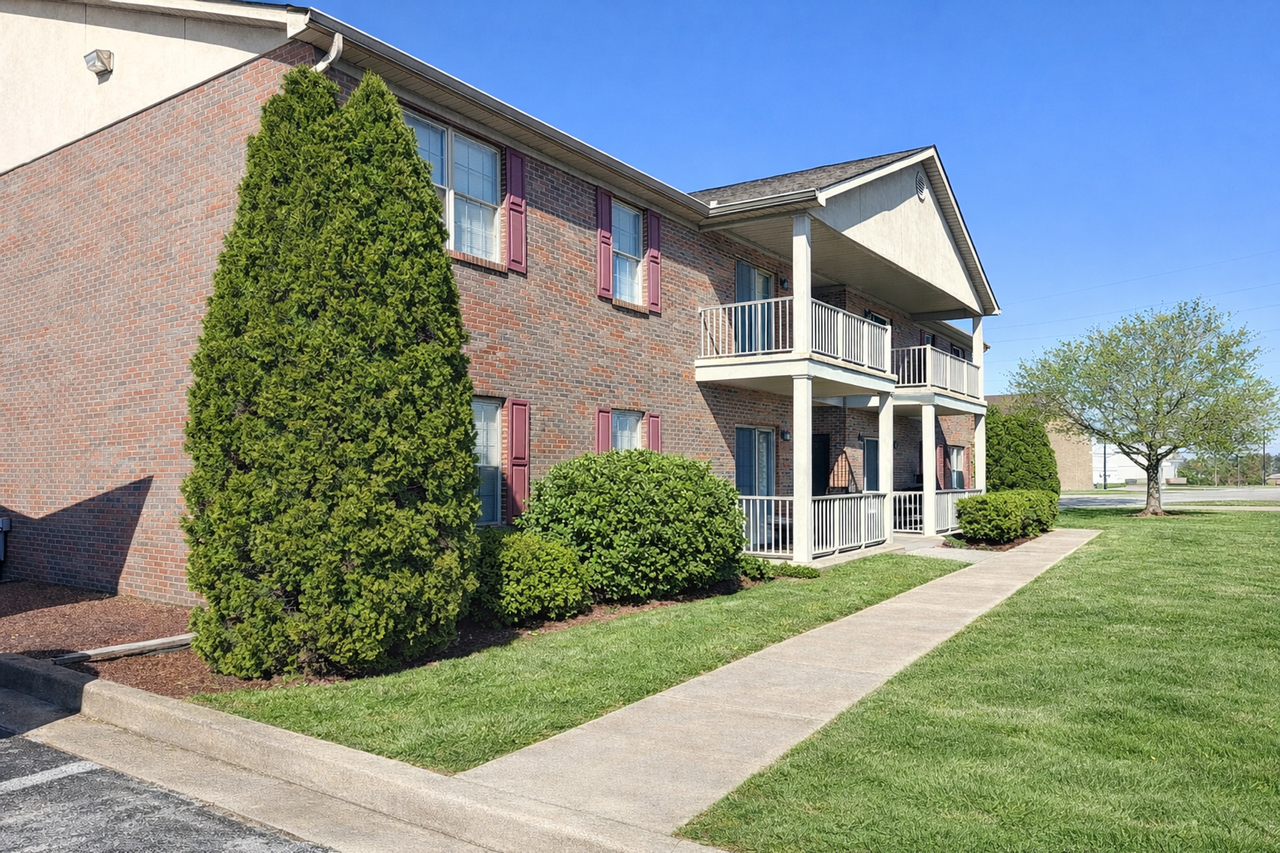 1713 N Spring Street - Photo 3 of 20