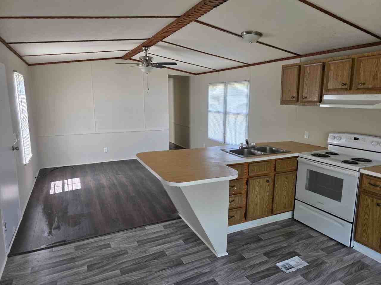 181 Kelly Rd #181KELLYRD - Photo 2 of 6