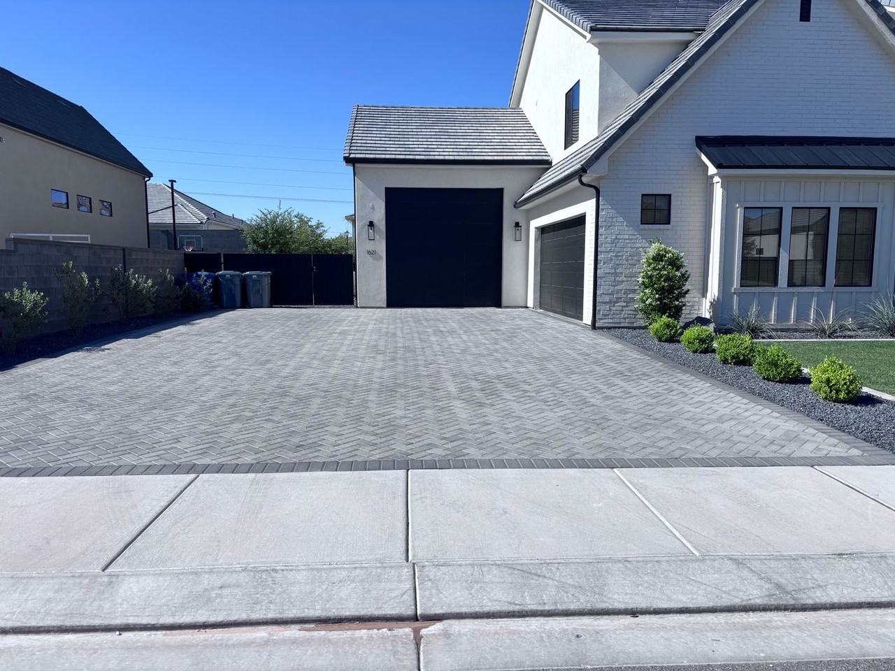1621 W Approach Ln - Photo 4 of 48
