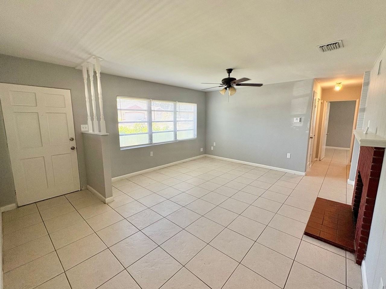 1203 N Lavon Ave - Photo 5 of 17