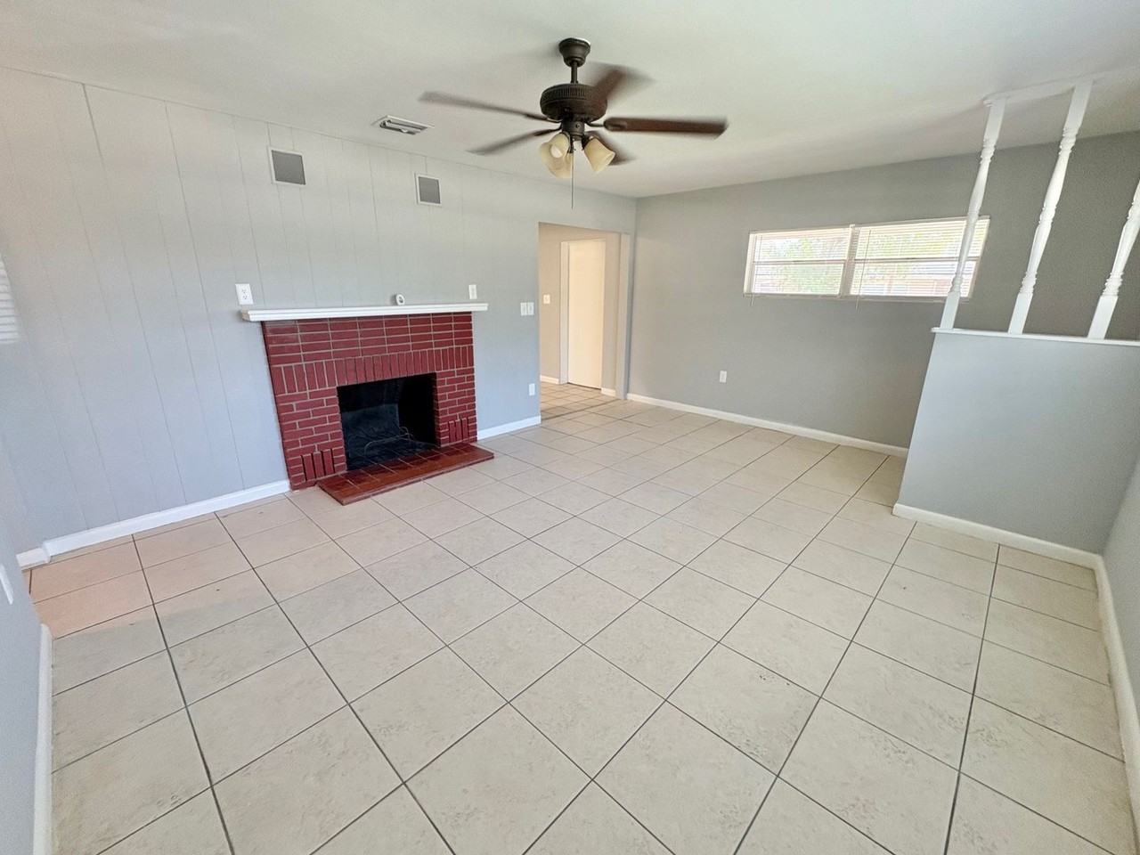 1203 N Lavon Ave - Photo 4 of 17