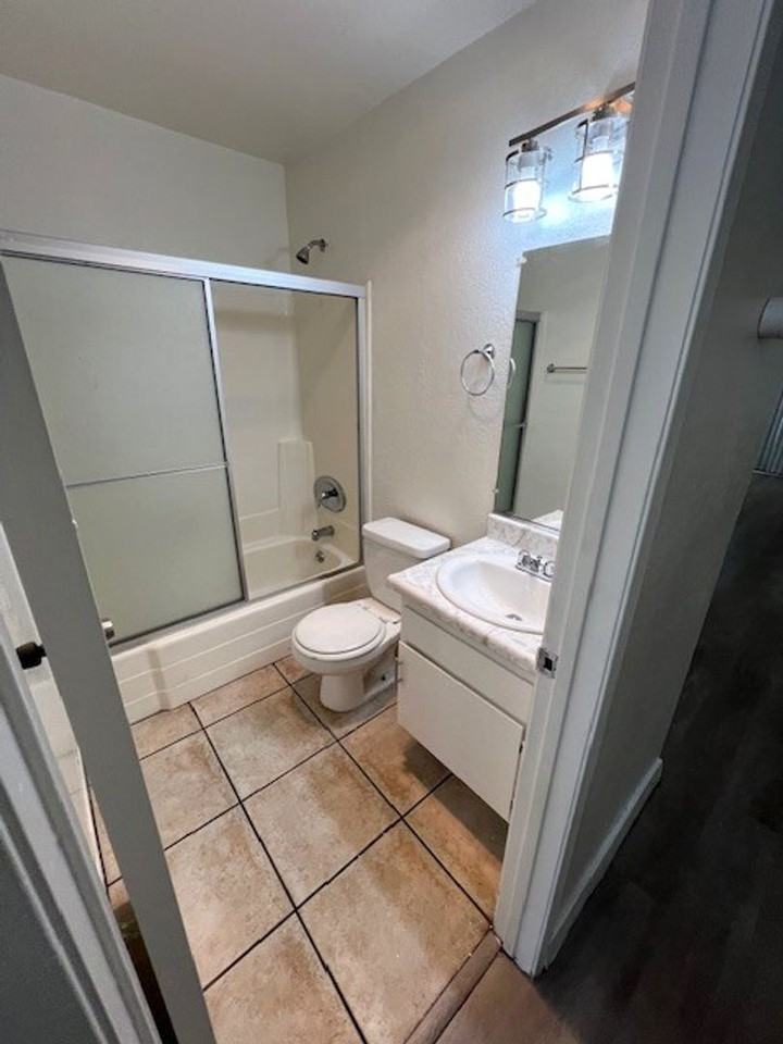 9929 Sepulveda Blvd. - Photo 6 of 11