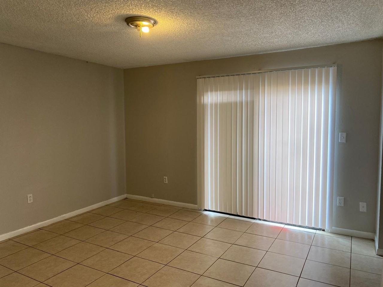 3873 Janeen Cir - Photo 7 of 11