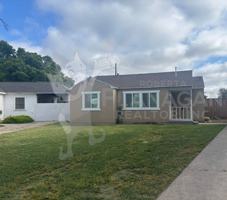 featured image of 2340 Circle Dr