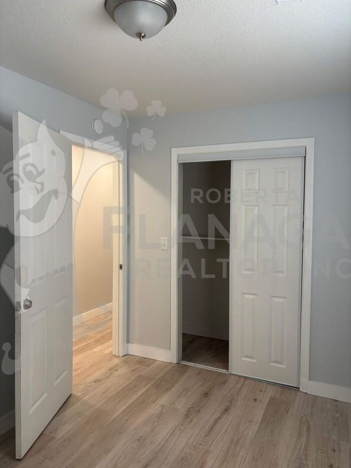 2340 Circle Dr - Photo 6 of 19