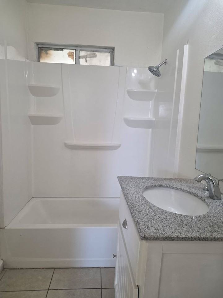 2510 S P St - Photo 2 of 14