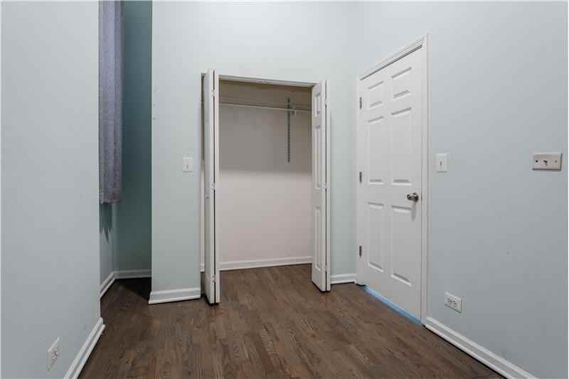 1876 N Hoyne Ave #2 - Photo 7 of 11