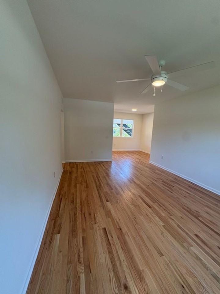 664 Windermere Blvd #B - Photo 3 of 33