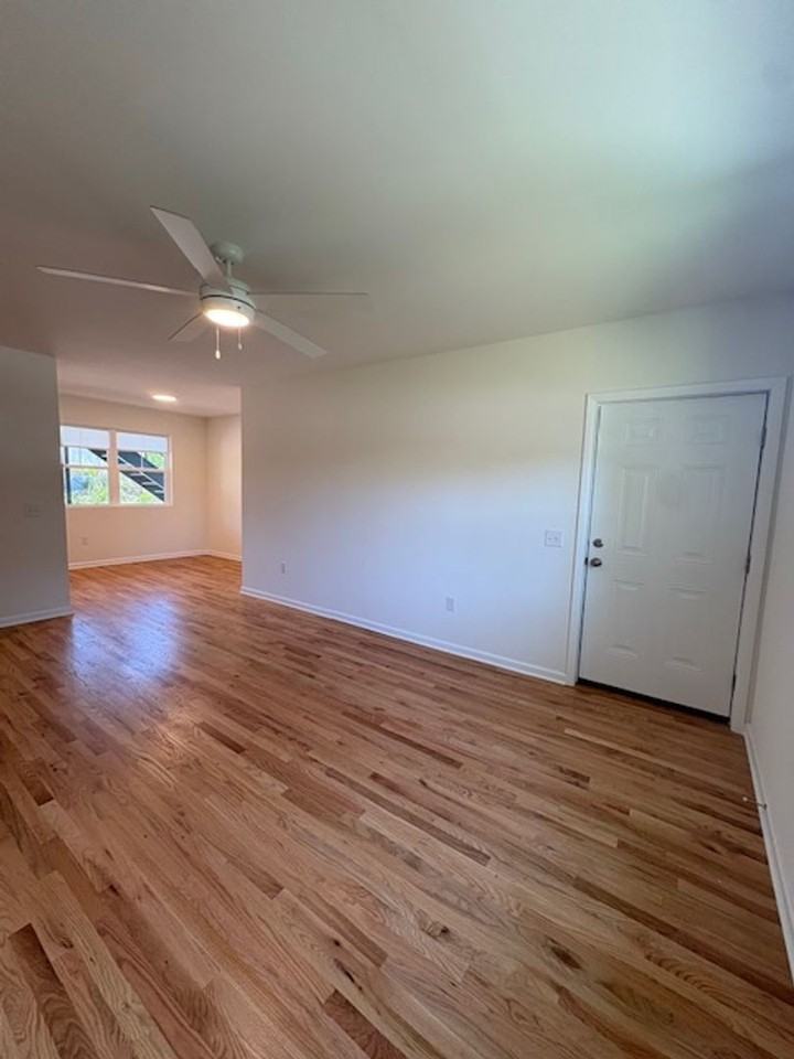 664 Windermere Blvd #B - Photo 4 of 33