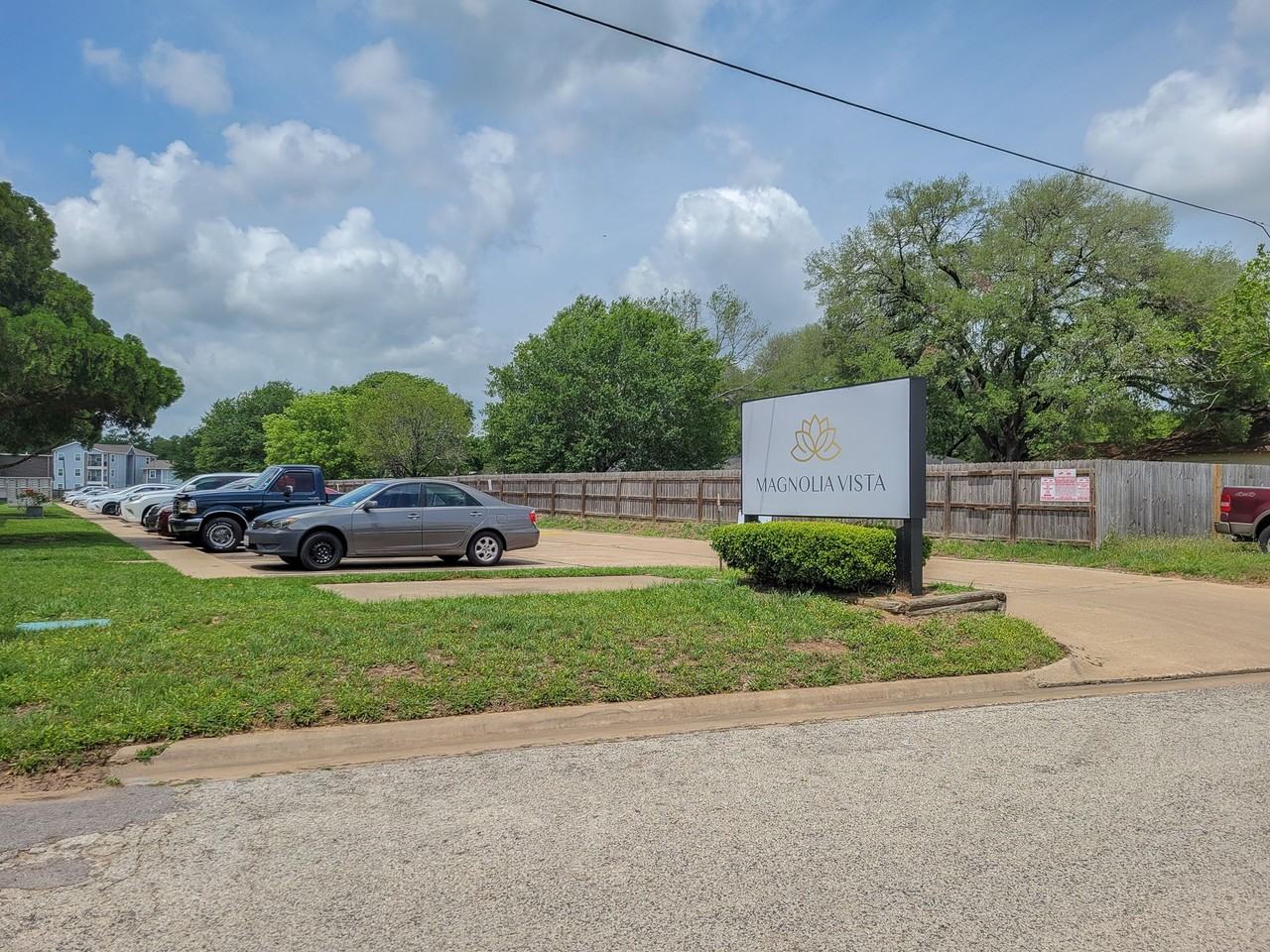 101 BROOKSIDE LANE - Photo 2 of 32