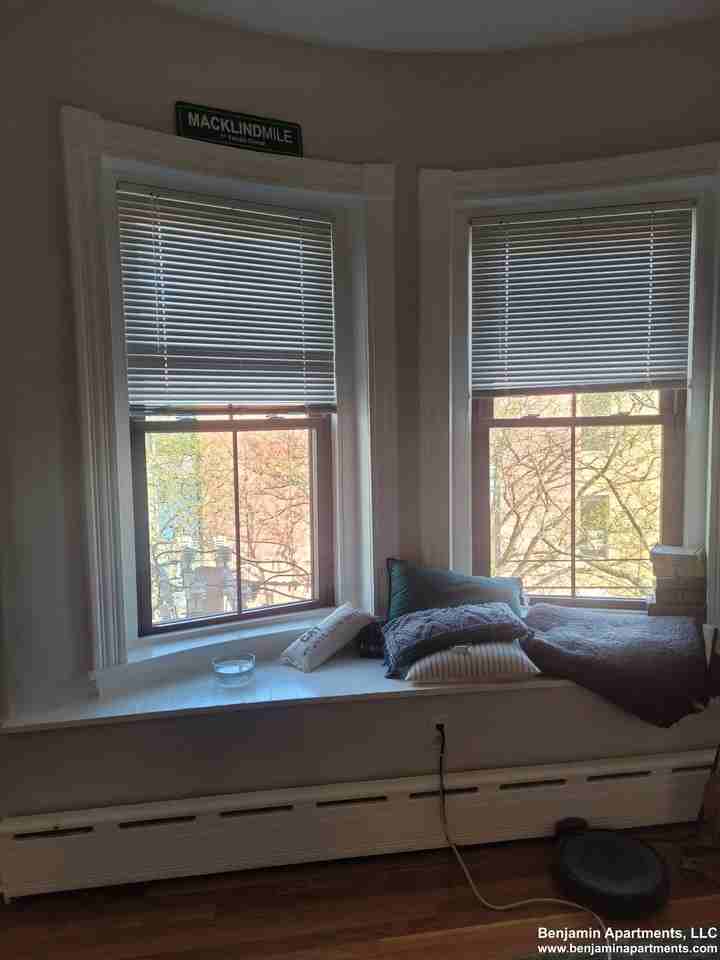 Willow St. & Cambridge St. #114-04 - Photo 7 of 47