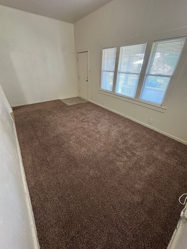 243w18th - Photo 3 of 25