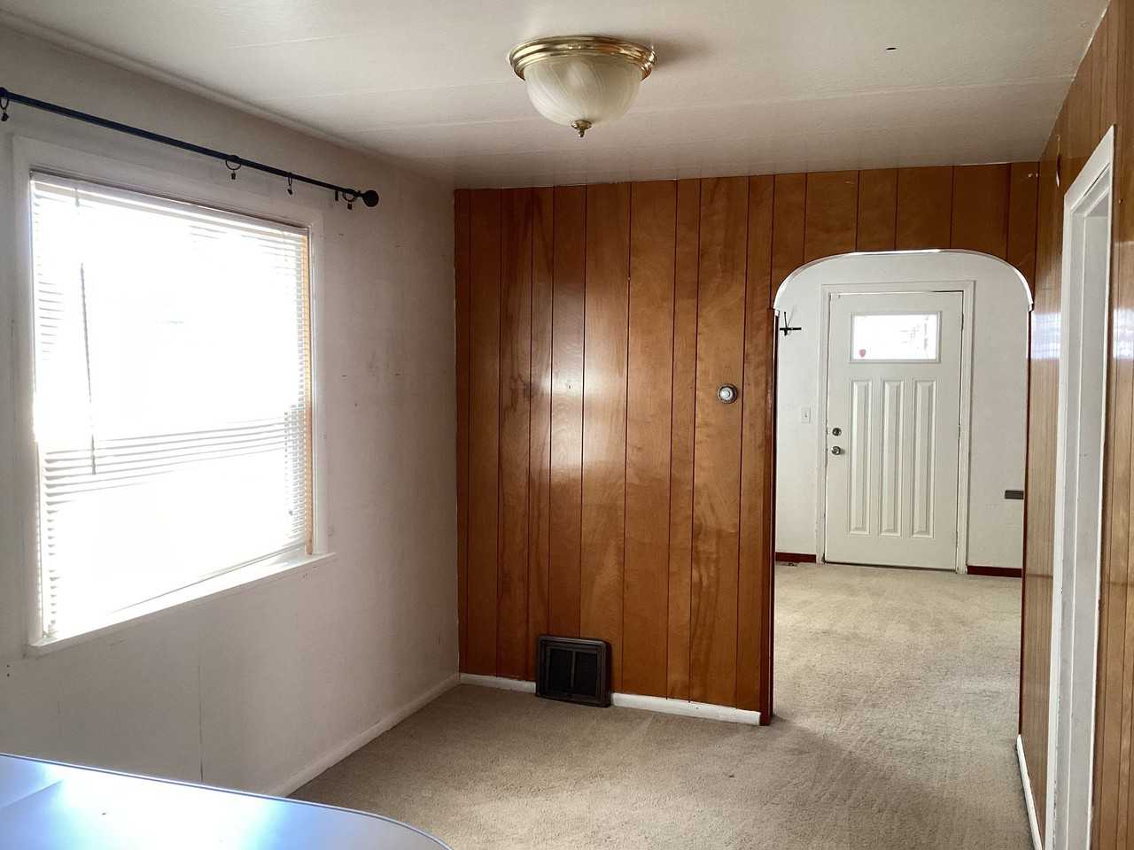 2219 Rockefeller Ave #A - Photo 4 of 26
