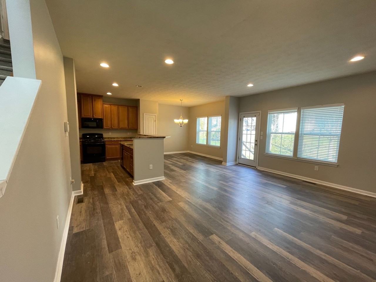 794 Village Club Dr - Photo 3 of 25